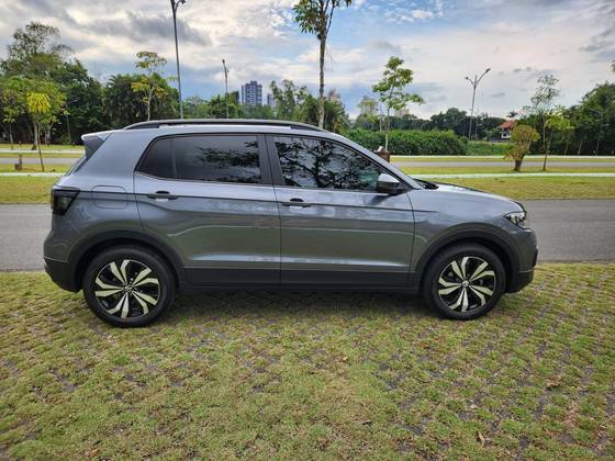 VOLKSWAGEN T-CROSS 1.0 200 TSI TOTAL FLEX AUTOMÁTICO VOLKSWAGEN T-CROSS 1.0 200 TSI TOTAL FLEX AUTOMÁTICO